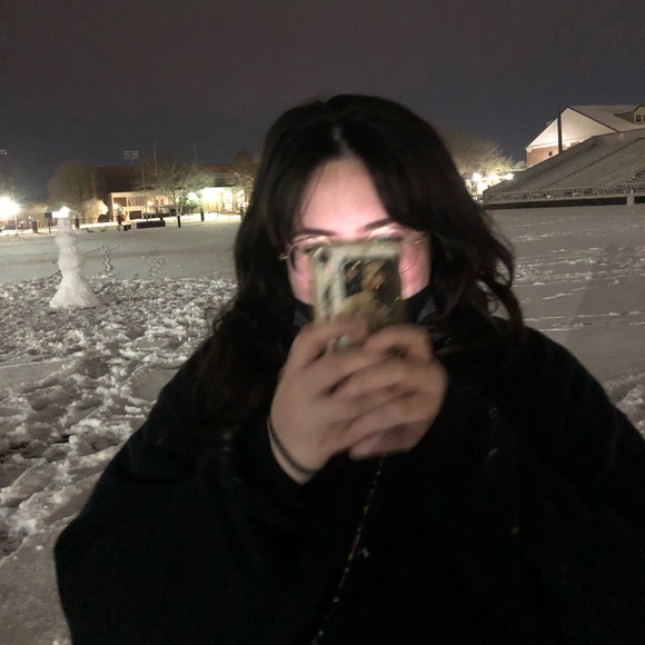 Meet your Posher, Stratton - Picture 1 of 1